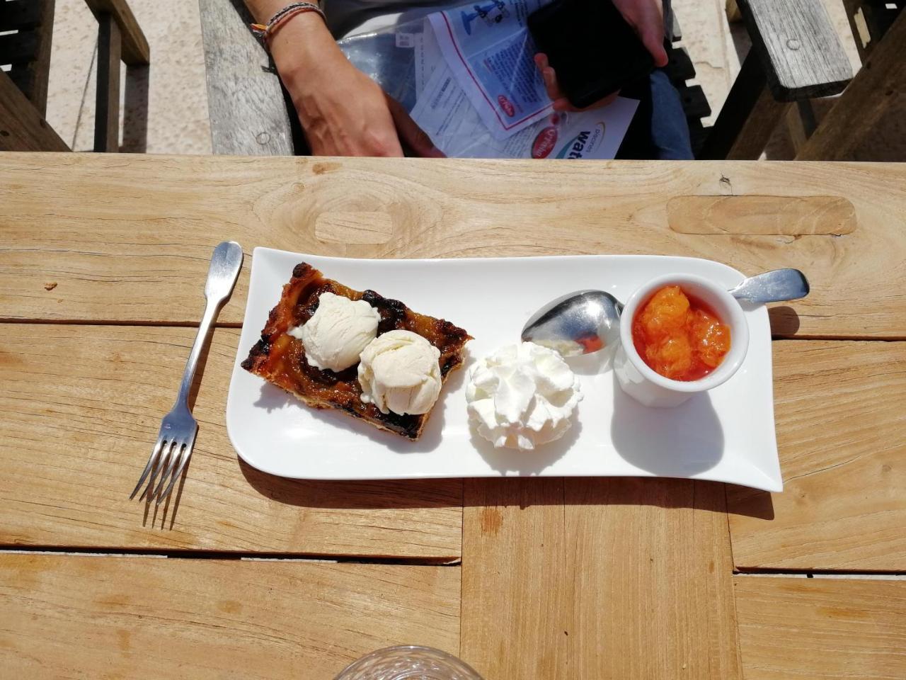 L'Amalgam' Bed & Breakfast Ainay-le-Vieil Екстериор снимка