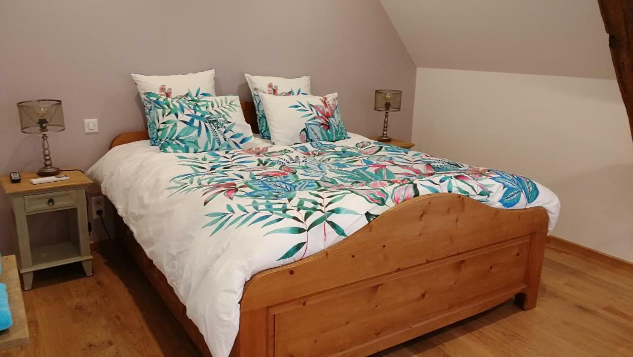 L'Amalgam' Bed & Breakfast Ainay-le-Vieil Екстериор снимка